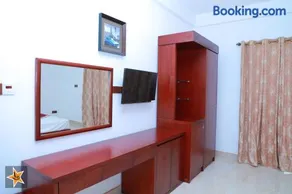 RJ Mahaal Hotel - Image 4