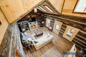 Private 4 acre waterfront cabin with Hot Tub - Image 1