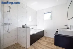 Villa spacieuse avec piscine privée à Toulouse - Image 3