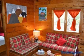 Intry Etna Chalet - Image 4
