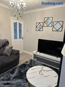 Elite Lux stays Serene 3 bedroom house - Image 2