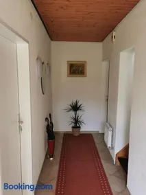 La Casa Suciu - Image 1