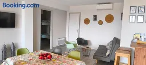 Nice A-C apartment for 6 between the sea and the mountain - Image 2