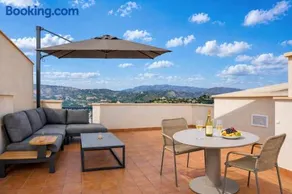 Blue Nautico - penthouse with stunning views of La Herradura - Image 5