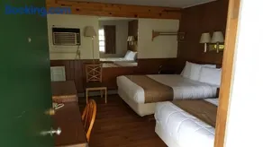 Budget Host Inn - Image 5