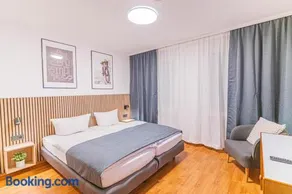 Hotel Solinger Hof - Image 1