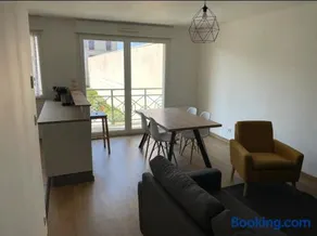 Appartement 2 chambres - 50m de la mer - parking - Image 2