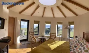 Isle of Skye Rotunda - Image 1