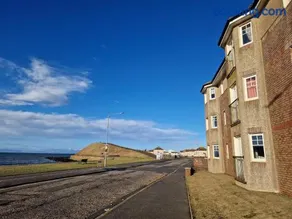 Seaview Retreat - Image 4