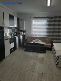Studio Apartment - Image 3