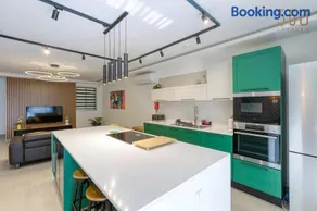 Designer 3BR home in charming Marsascala by 360 Estates - Image 4