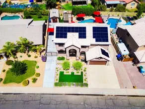 Family Home Vacation Retreat Glendale AZ - Image 4