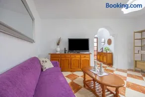 Apartamento El Cuervo - Image 1