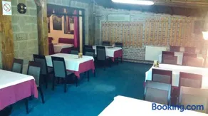 Bed & Breakfast Karavan - Image 4