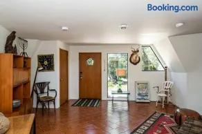 Vineyard View Dome House - Image 4