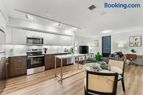 Furnished Luxury Apartment Next to Harvard Stadium - Image 1