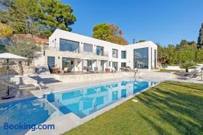 Villa SOHA - Luxury Bed & Breakfast - Image 3