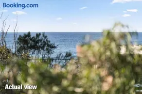 Donlan Beach House in Mollymook Beach - Image 3