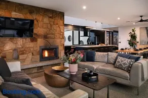 Sky High- iconic ridge-top retreat - Image 5