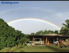 Sweet Spot Stay - Tropical TreeTops Home - Image 1
