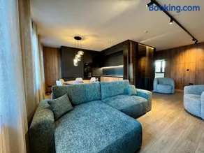 Central Lux Apartment - Image 3