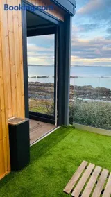 Luxury beach front rooms- PMA - Image 4