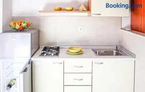 Awesome Apartment In Grebastica - Image 4