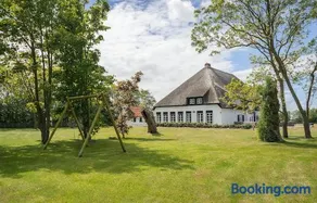 T-3 Hoeve Holland - Image 1