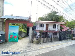 Blue Morpho House B&B - Image 2