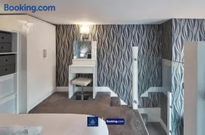 Last-Minute Offers l Sleeps Up to 3 l Flat 3 l Spectacular Studio Apartment by Live London Short Lets & Serviced Accommodation - Image 3