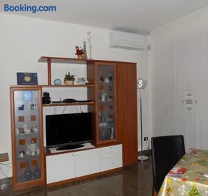 Aparthotel Feeling at Home - Image 3
