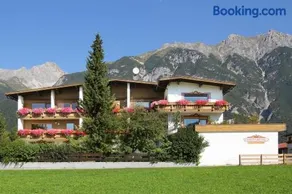 Appartamento con barbecue, giardino e sauna | Vista sulla montagna - Image 1