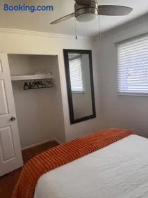 Charming 3-bedroom house - Image 3