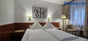 Hotel Garni Vierjahreszeiten - Image 2