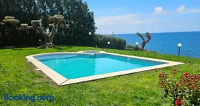 Ocean Cliff Suite - Image 4