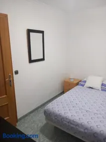 habitación grande en piso compartido con 2 adultos - Image 5