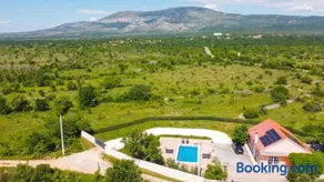 Villa Iris - Image 2