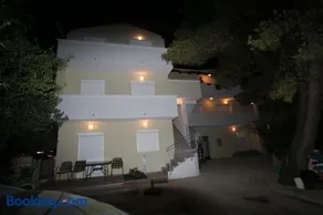 Novalja Inn 2 - Image 4