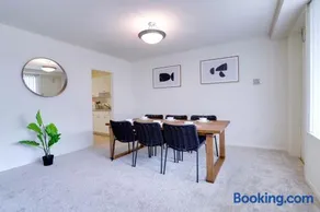 Cozy 2 BR Condo At Arlington With Gym 1138N - Image 2