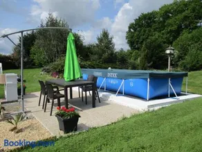 Peach Cottage - Image 1