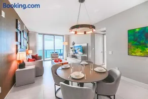 Modern Beachside Condo W Ocean Views - Image 3