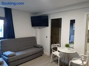 Apartamentos Hi Apartaments Santander 3000 - Image 3
