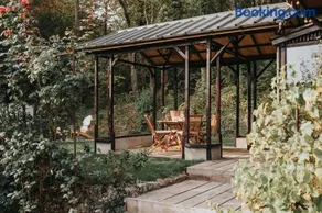 refuges - Image 3
