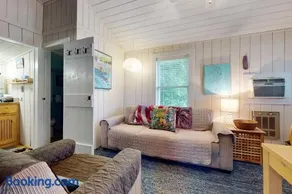 Holiday House - Cottage 4 - Image 4