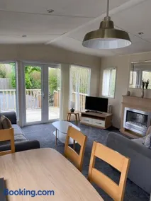 The Hazels Retreat - Image 2