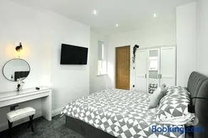 The Ralph Suite - Image 1