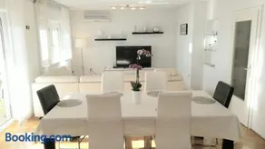 Apartman Brankica 150m2 sea view - Image 4