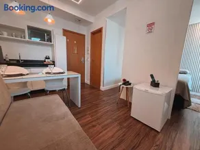 FLAT S4 Hotel - Image 4
