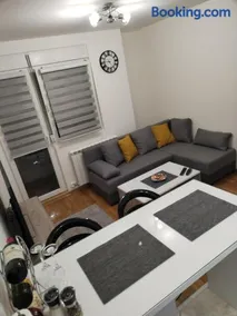 Apartment Ledine - Image 1