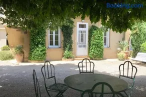 Gîte LA GLYCINE, dans un écrin de verdure près de la mer - Image 2